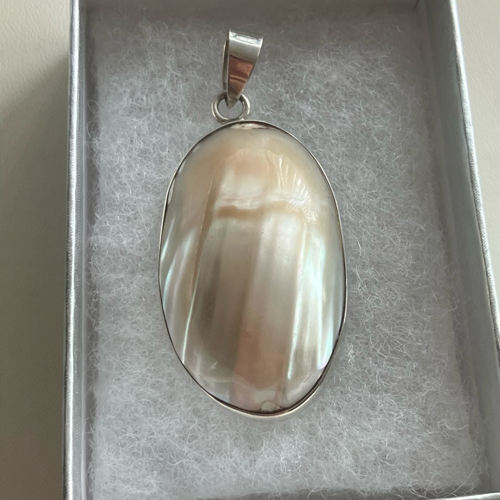 Sterling Silver Mother of Pearl Pendant